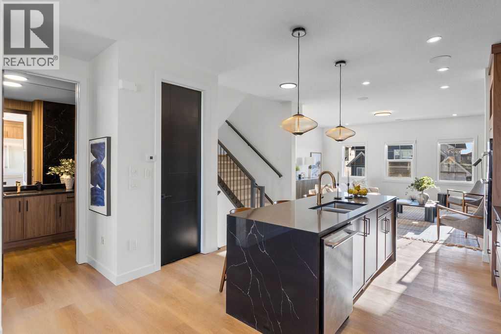 105 Heritage Boulevard, Cochrane, Alberta  T4C 3G8 - Photo 13 - A2299106