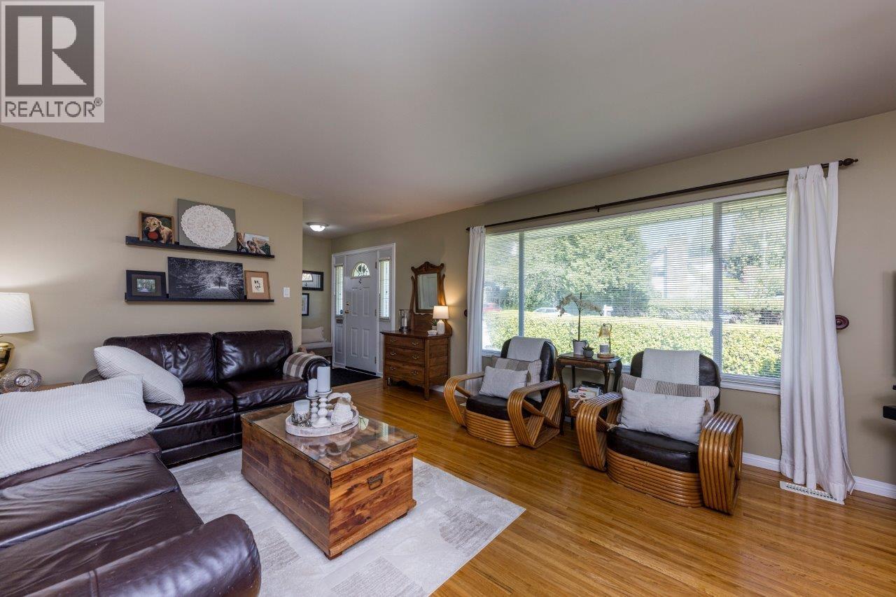 895 E 12th Street, North Vancouver, British Columbia  V7L 2L2 - Photo 5 - R3116069