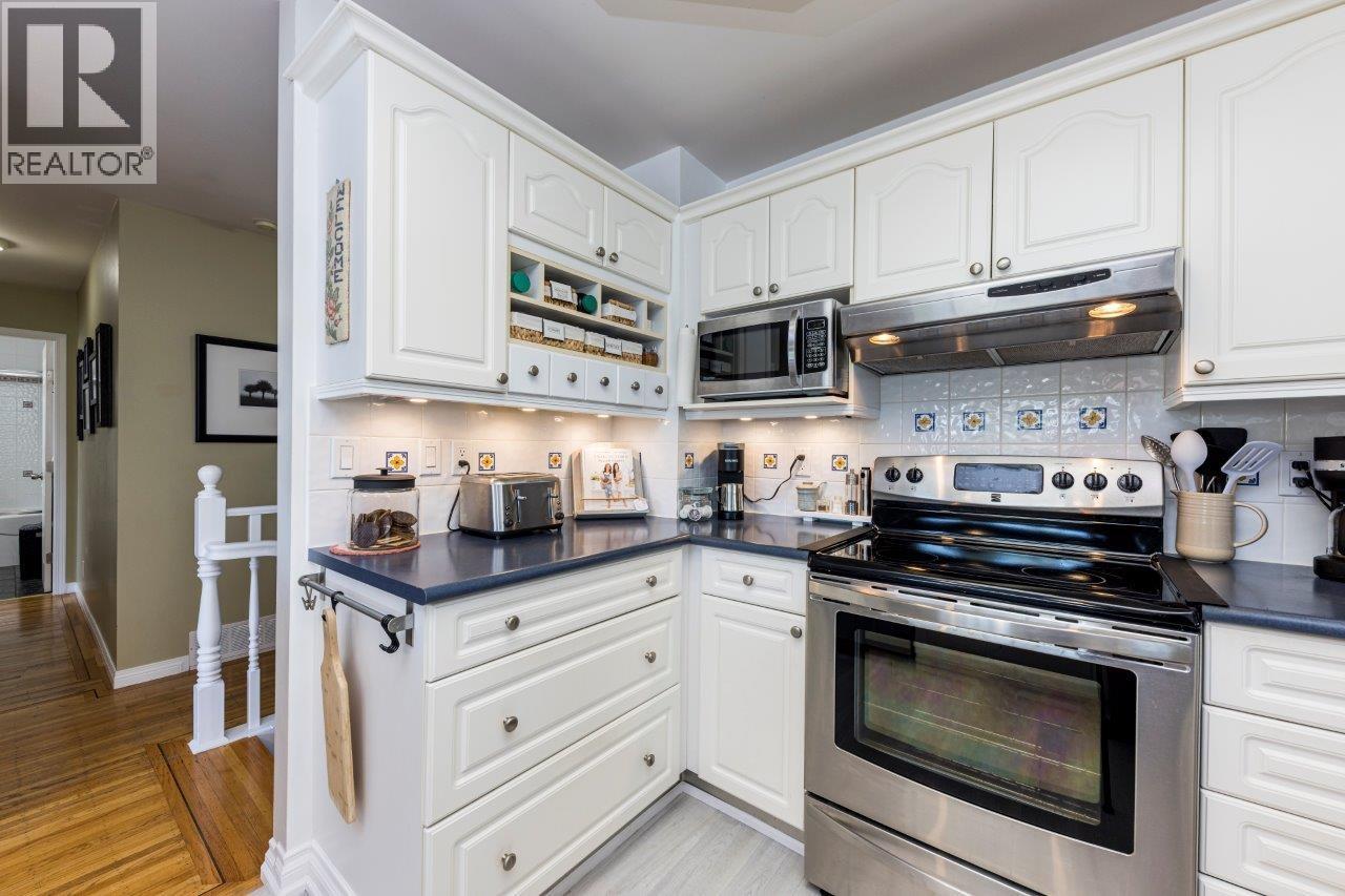 895 E 12th Street, North Vancouver, British Columbia  V7L 2L2 - Photo 11 - R3116069