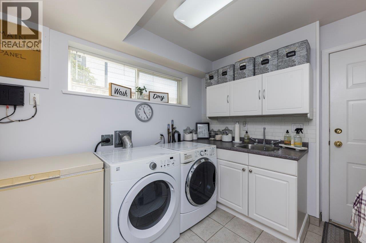 895 E 12th Street, North Vancouver, British Columbia  V7L 2L2 - Photo 23 - R3116069