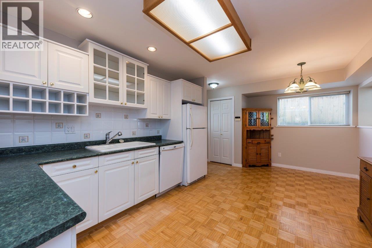 895 E 12th Street, North Vancouver, British Columbia  V7L 2L2 - Photo 26 - R3116069