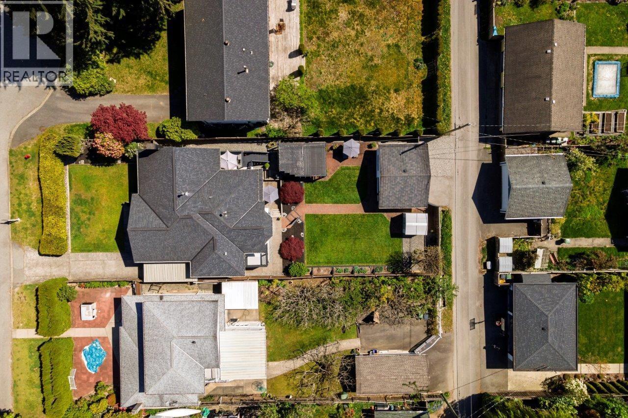 895 E 12th Street, North Vancouver, British Columbia  V7L 2L2 - Photo 34 - R3116069