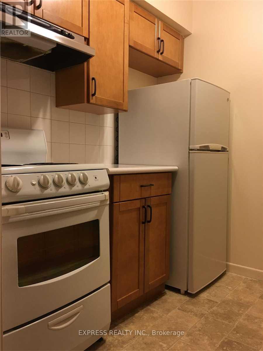 1615 - 44 St Joseph Street, Toronto, Ontario  M4Y 2W4 - Photo 4 - C13049644