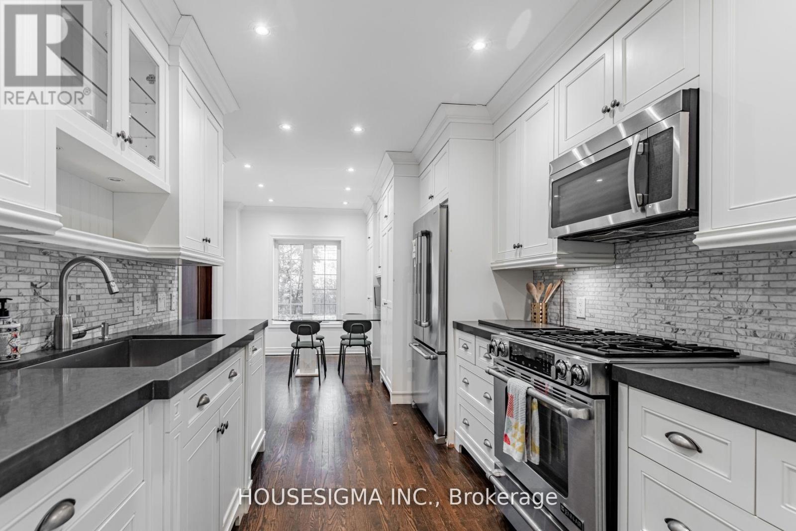 110 Wembley Road, Toronto, Ontario  M6C 2G6 - Photo 11 - C13049692