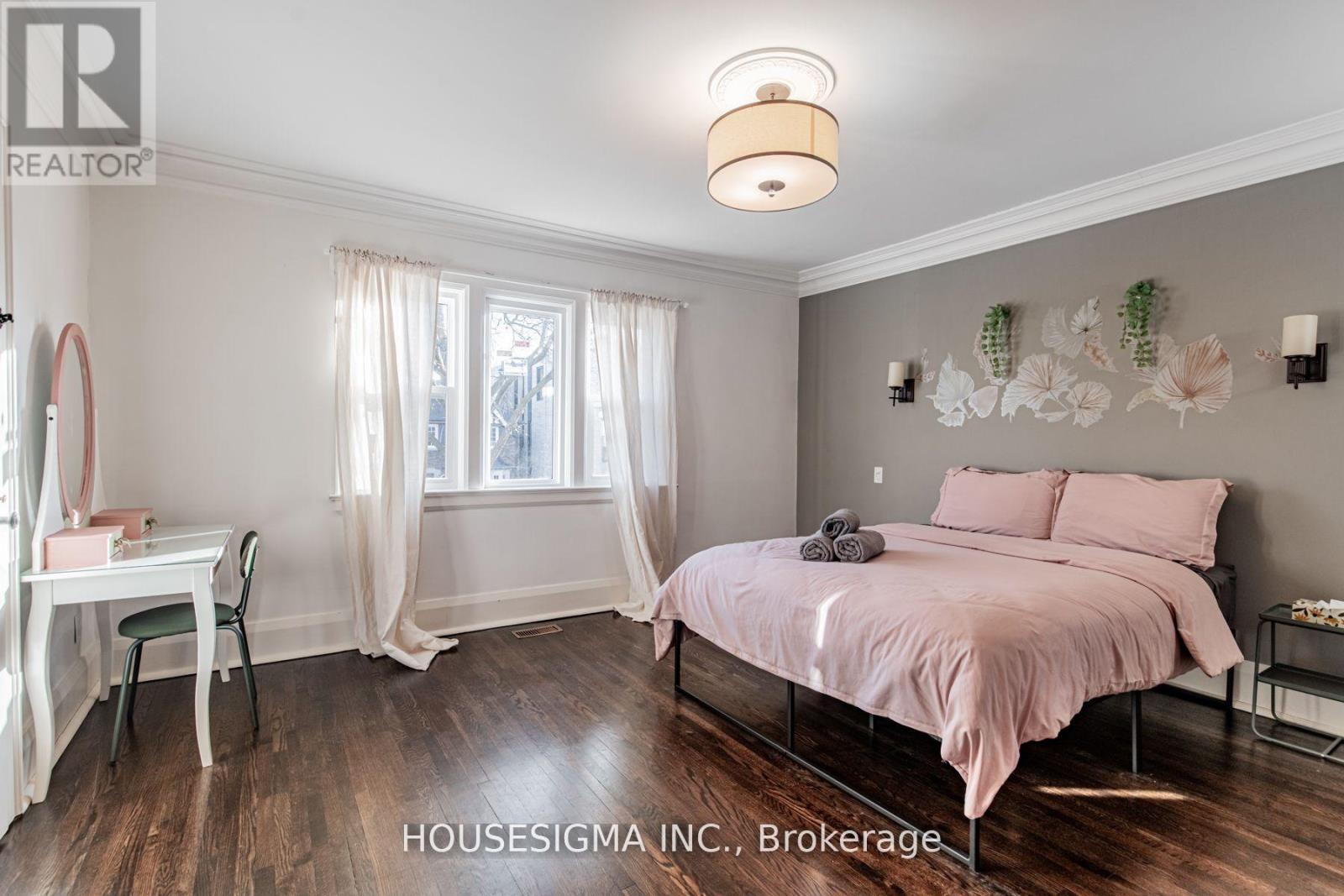 110 Wembley Road, Toronto, Ontario  M6C 2G6 - Photo 22 - C13049692