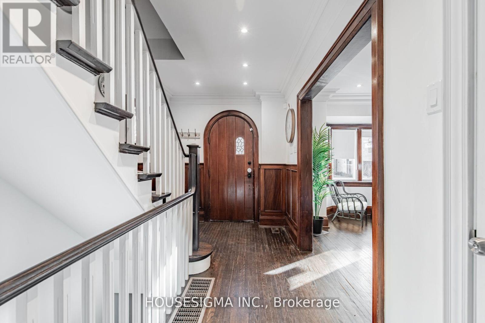 110 Wembley Road, Toronto, Ontario  M6C 2G6 - Photo 3 - C13049692