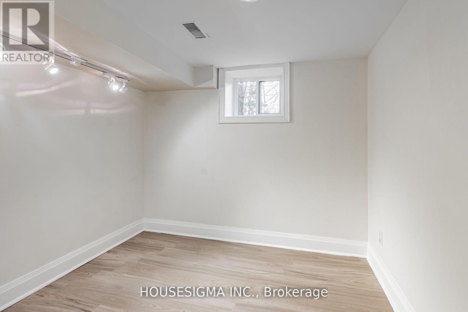 110 Wembley Road, Toronto, Ontario  M6C 2G6 - Photo 32 - C13049692