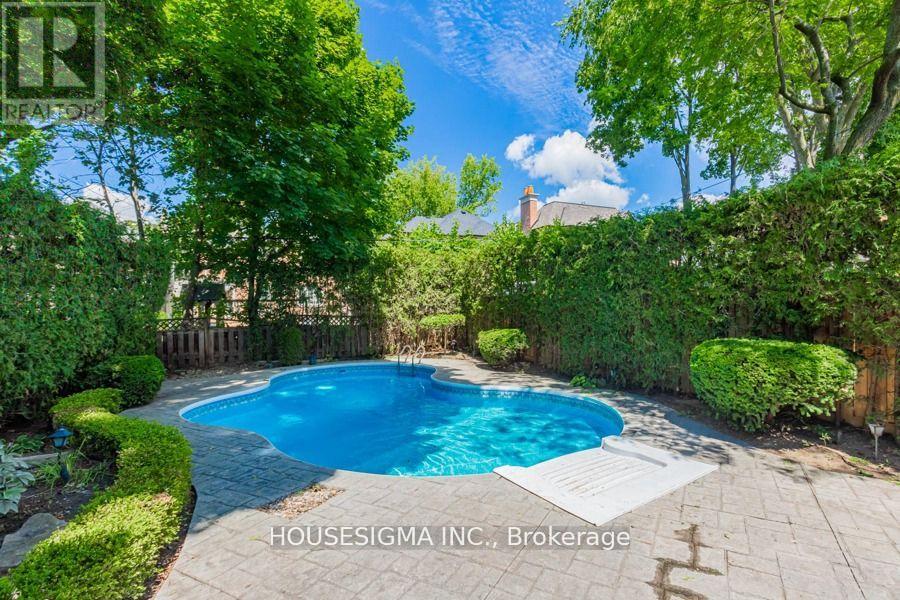 110 Wembley Road, Toronto, Ontario  M6C 2G6 - Photo 35 - C13049692