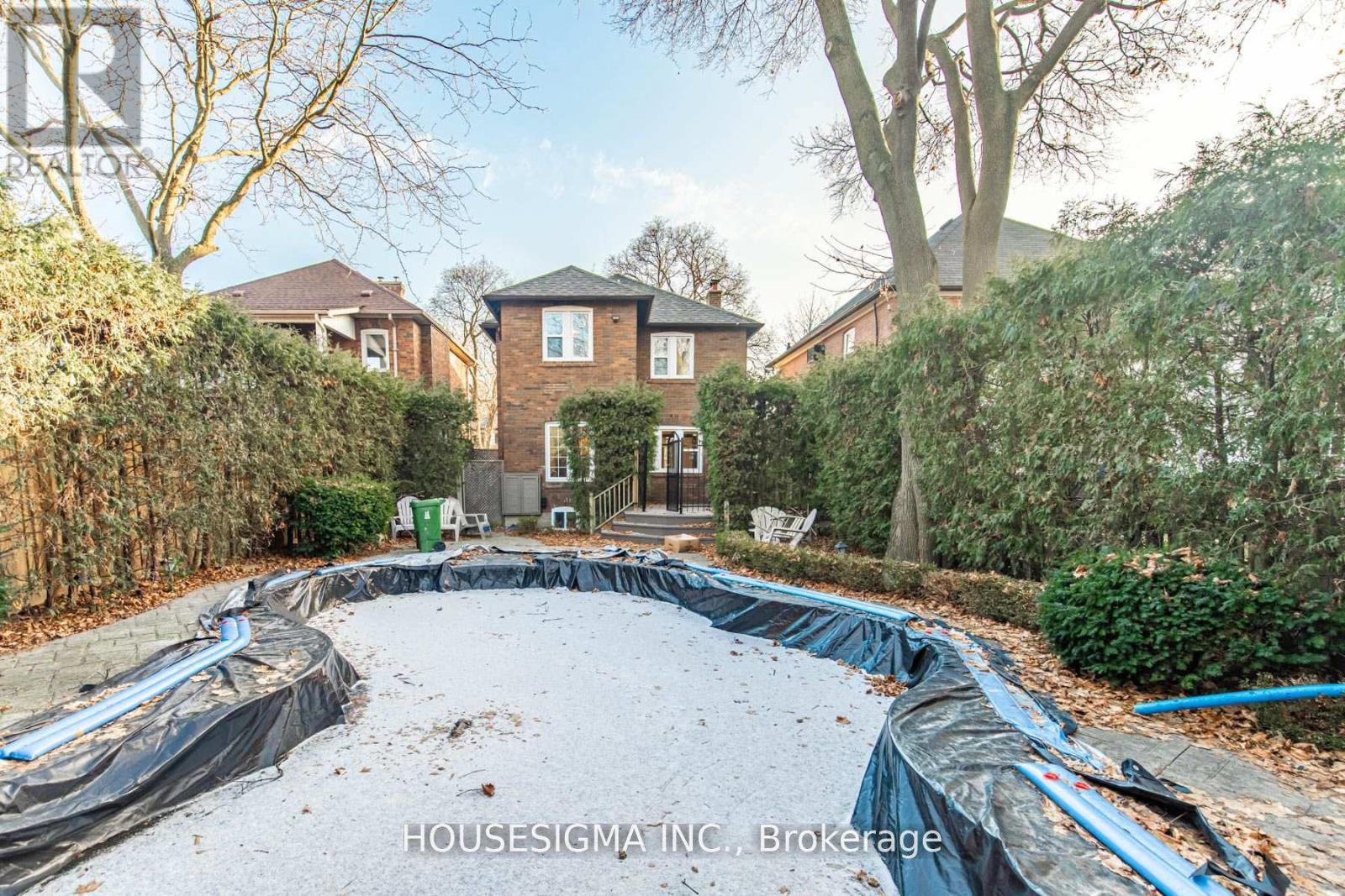 110 Wembley Road, Toronto, Ontario  M6C 2G6 - Photo 38 - C13049692