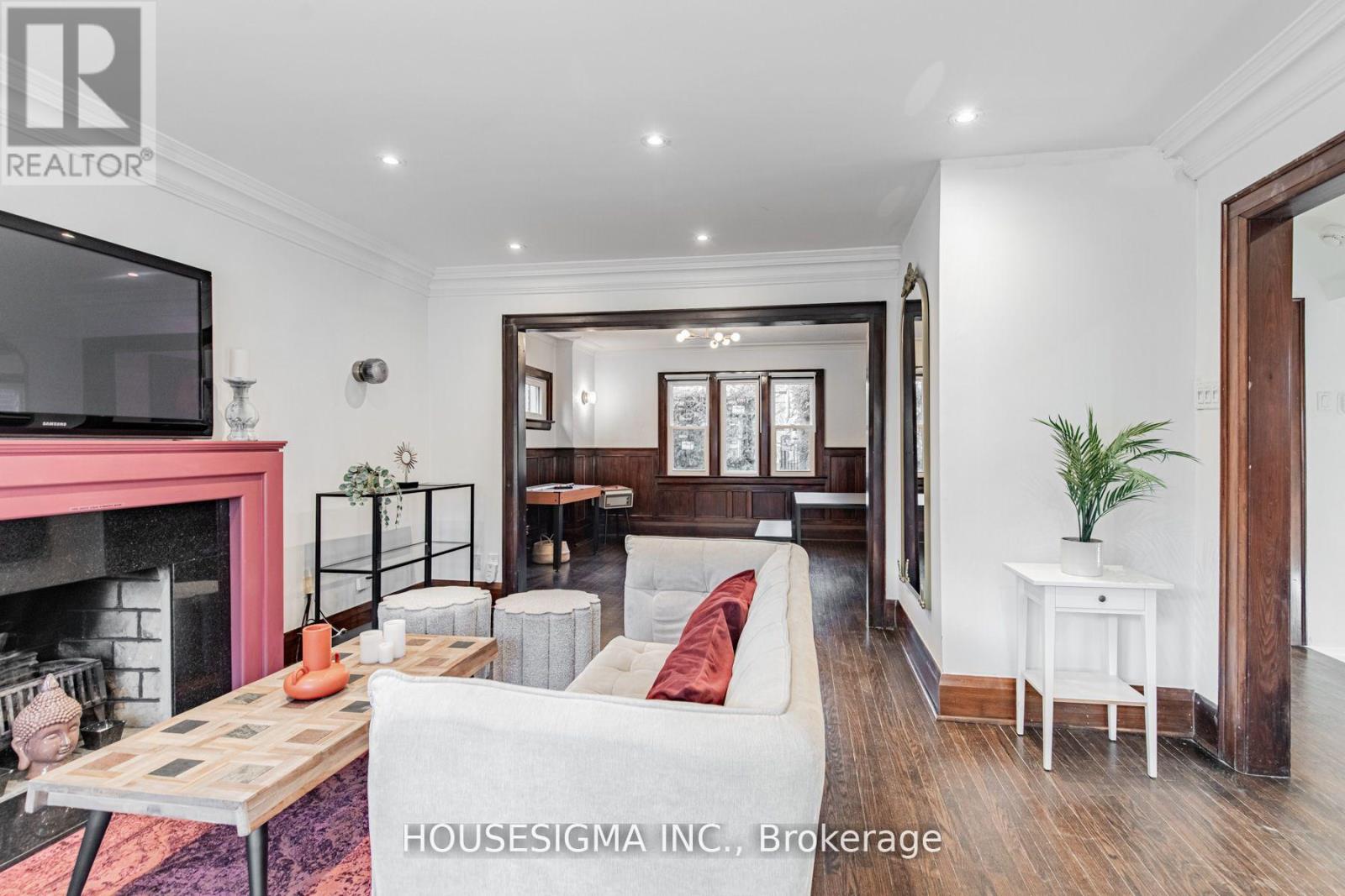 110 Wembley Road, Toronto, Ontario  M6C 2G6 - Photo 5 - C13049692