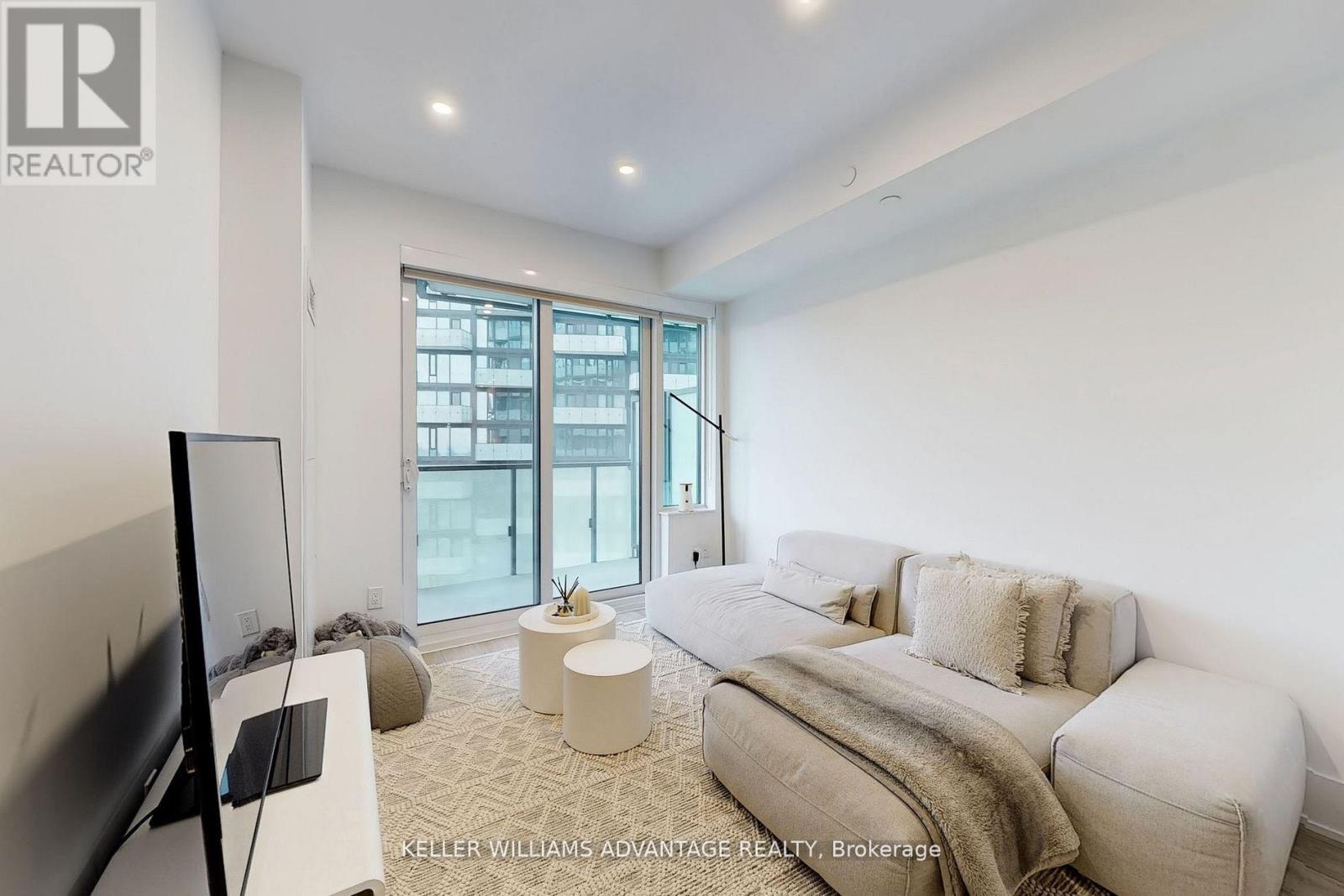 2207 - 470 Front Street W, Toronto, Ontario  M5V 0V6 - Photo 12 - C13049736