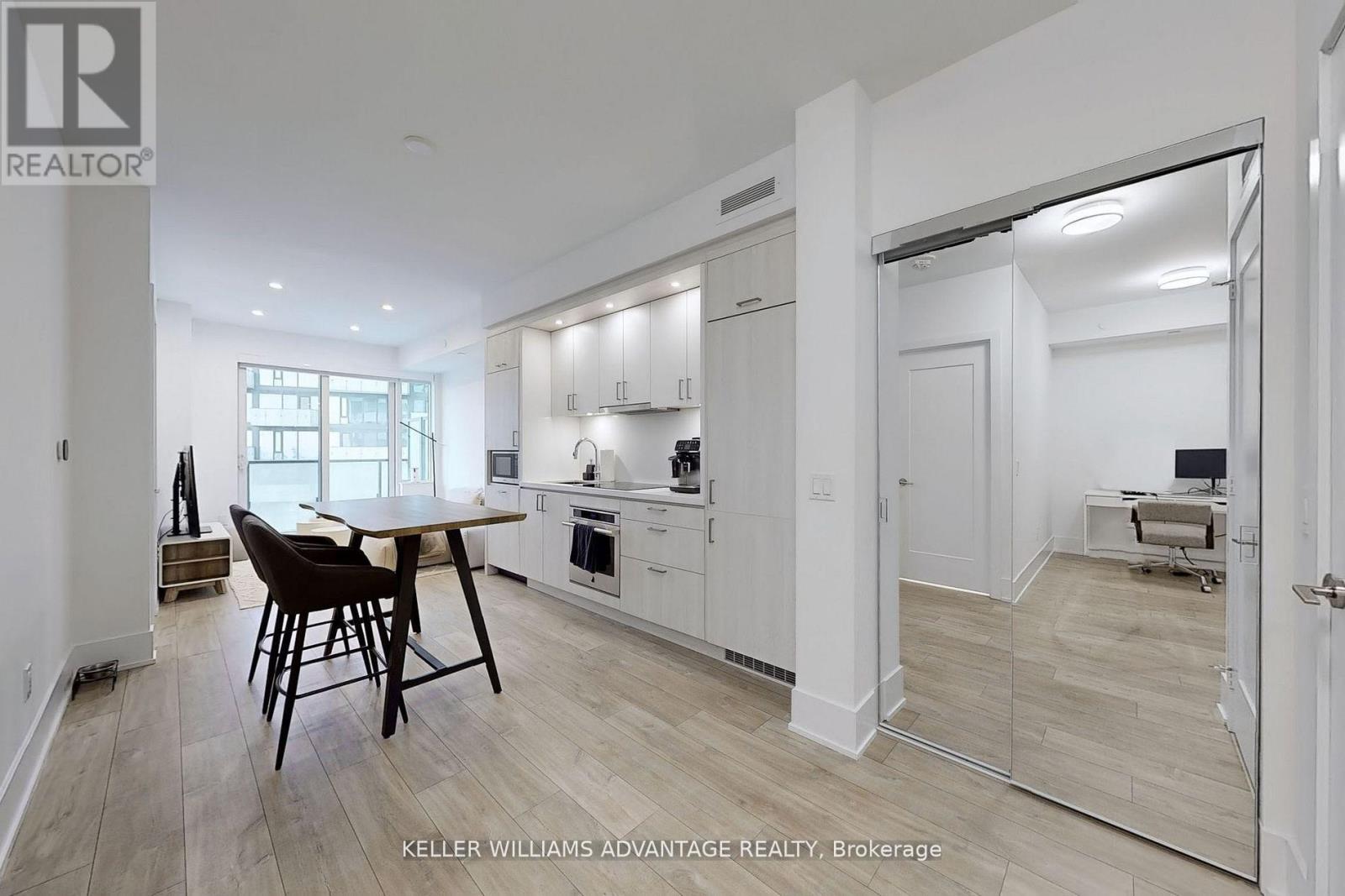 2207 - 470 Front Street W, Toronto, Ontario  M5V 0V6 - Photo 5 - C13049736