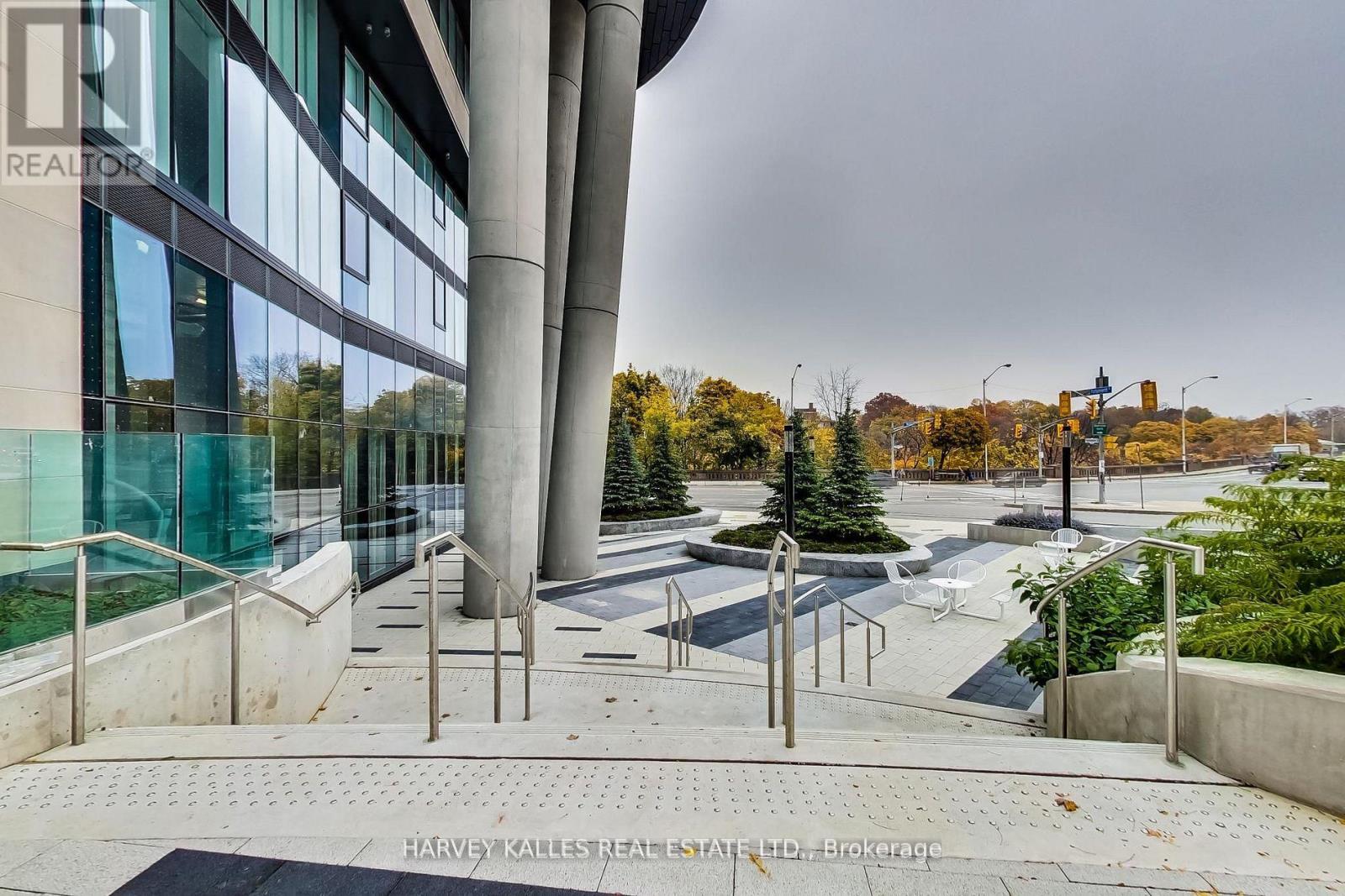 515 - 585 Bloor Street E, Toronto, Ontario  M4W 0B3 - Photo 23 - C13049740