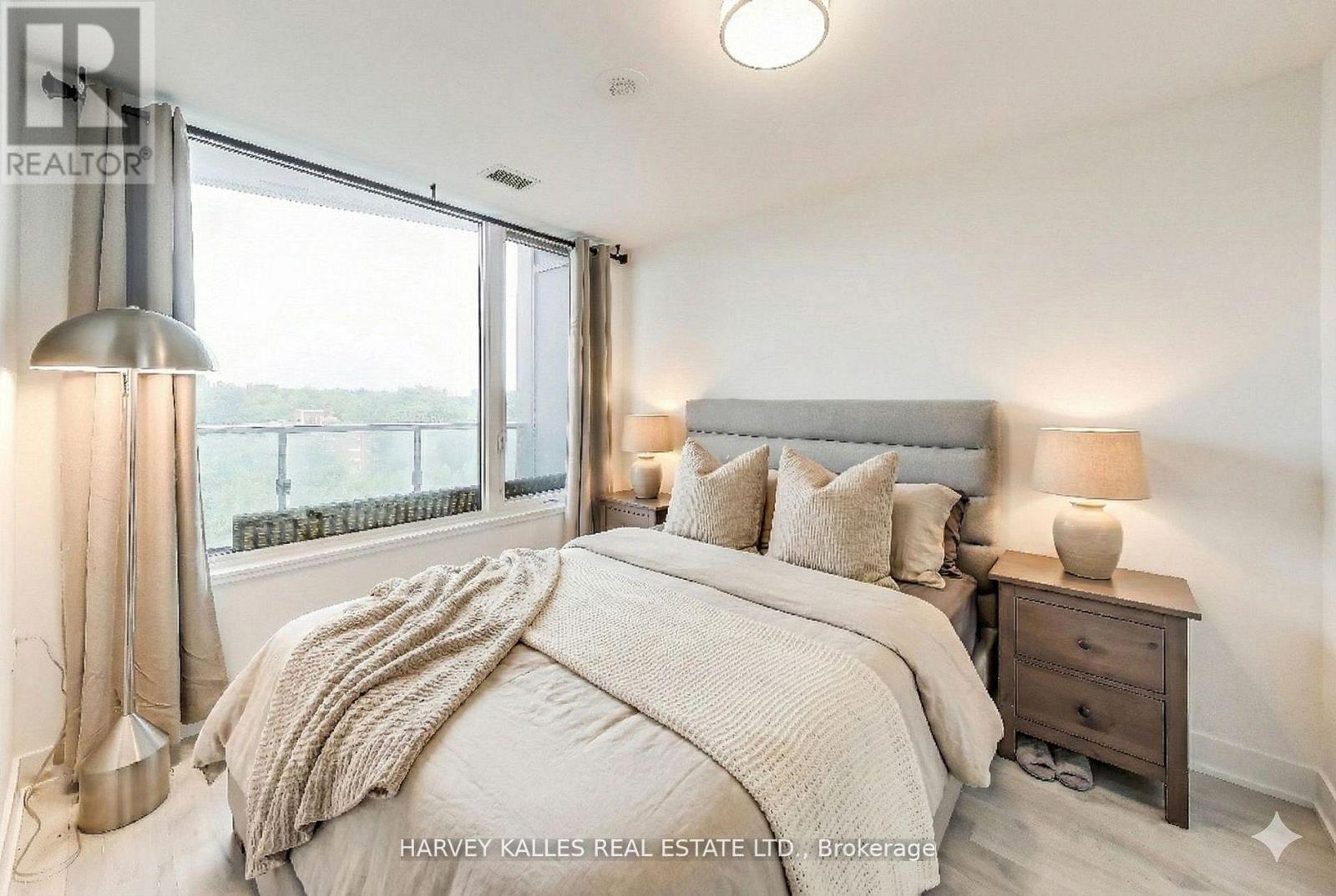 515 - 585 Bloor Street E, Toronto, Ontario  M4W 0B3 - Photo 5 - C13049740