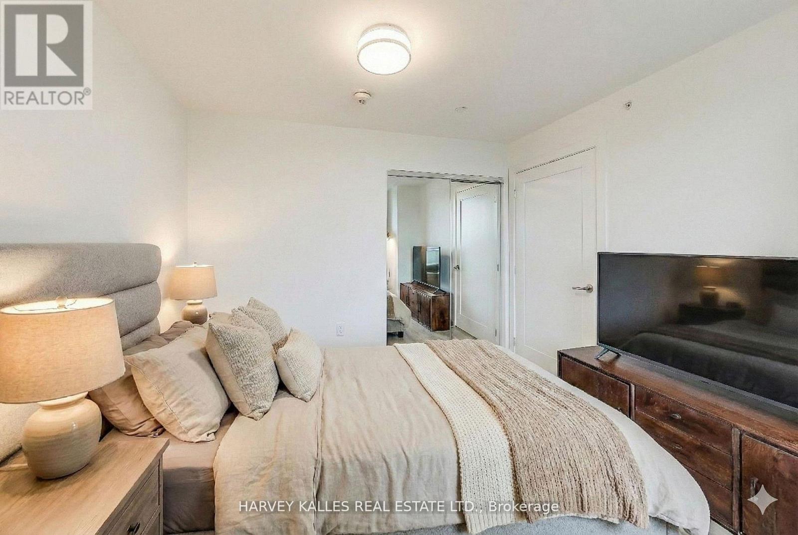 515 - 585 Bloor Street E, Toronto, Ontario  M4W 0B3 - Photo 7 - C13049740