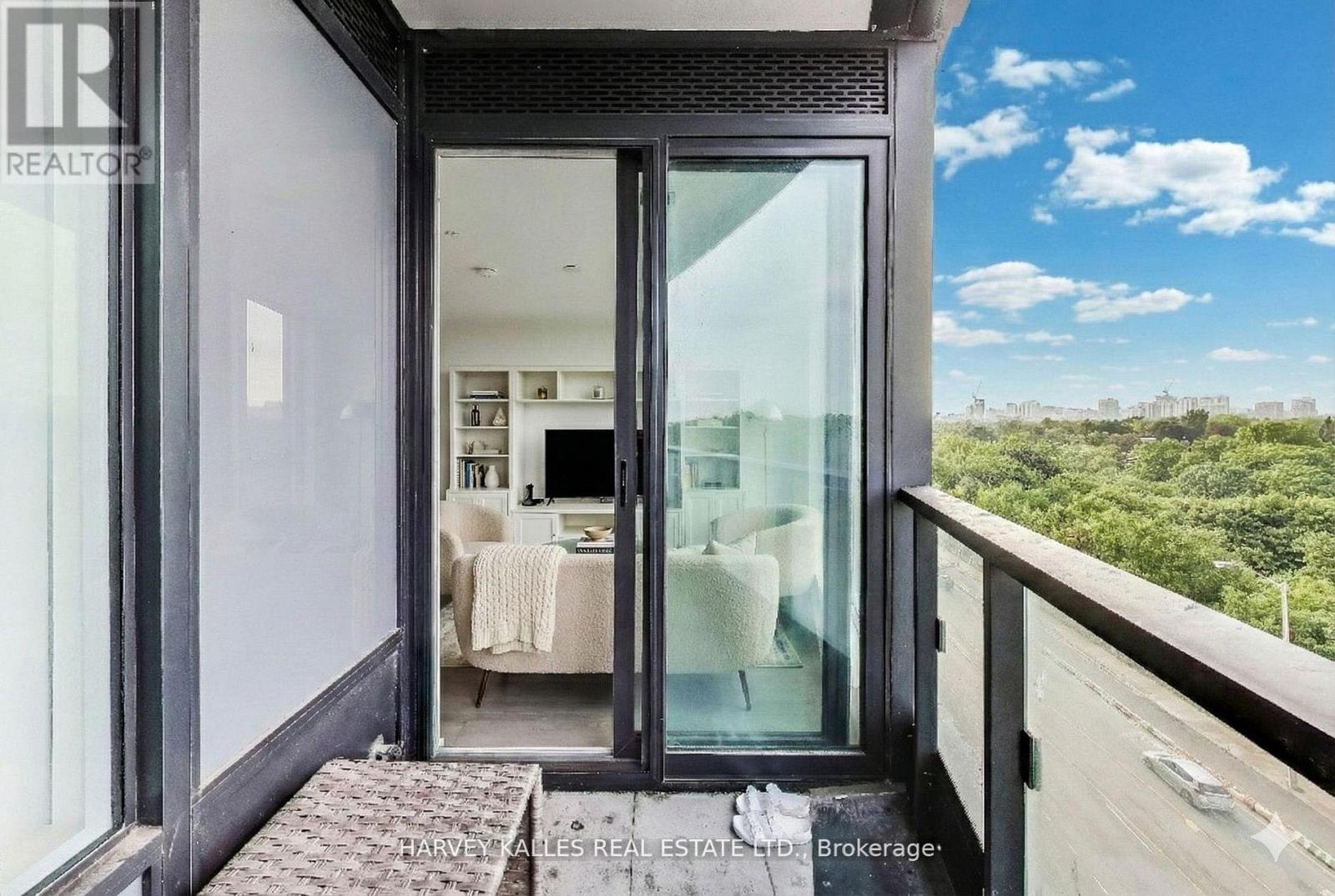 515 - 585 Bloor Street E, Toronto, Ontario  M4W 0B3 - Photo 9 - C13049740