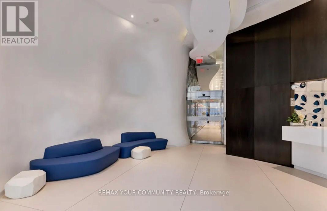 2811 - 1 Bloor Street E, Toronto (Church-Yonge Corridor), Ontario  M4W 1A9 - Photo 2 - C13049760