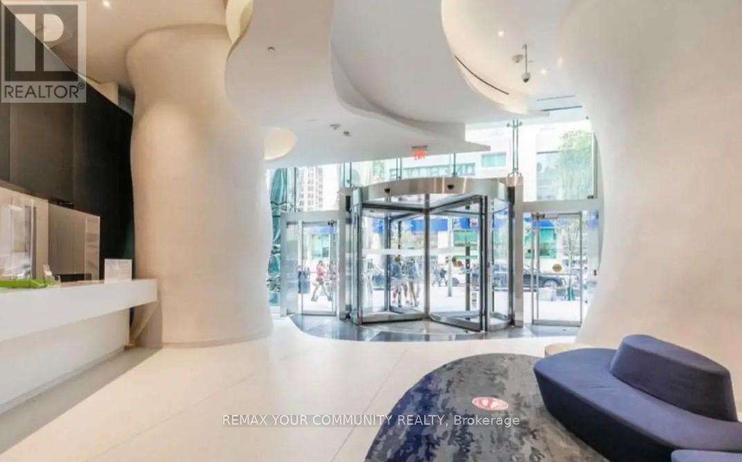 2811 - 1 Bloor Street E, Toronto (Church-Yonge Corridor), Ontario  M4W 1A9 - Photo 4 - C13049760