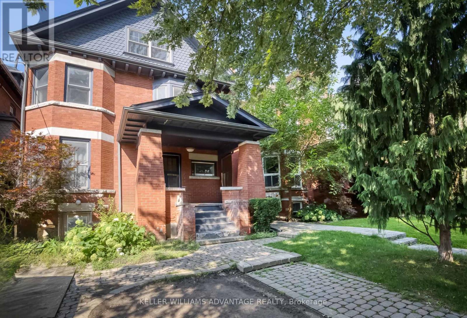 Lower - 146 Madison Avenue, Toronto, Ontario  M5R 2S5 - Photo 1 - C13049800