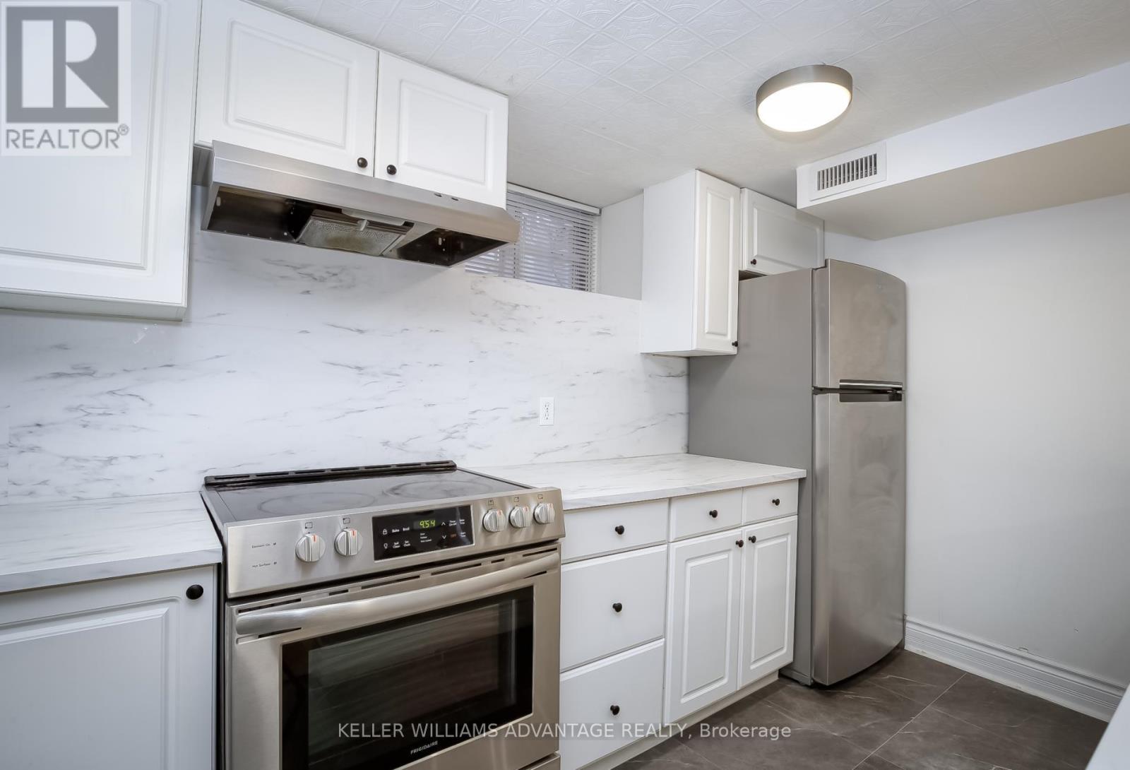 Lower - 146 Madison Avenue, Toronto, Ontario  M5R 2S5 - Photo 10 - C13049800