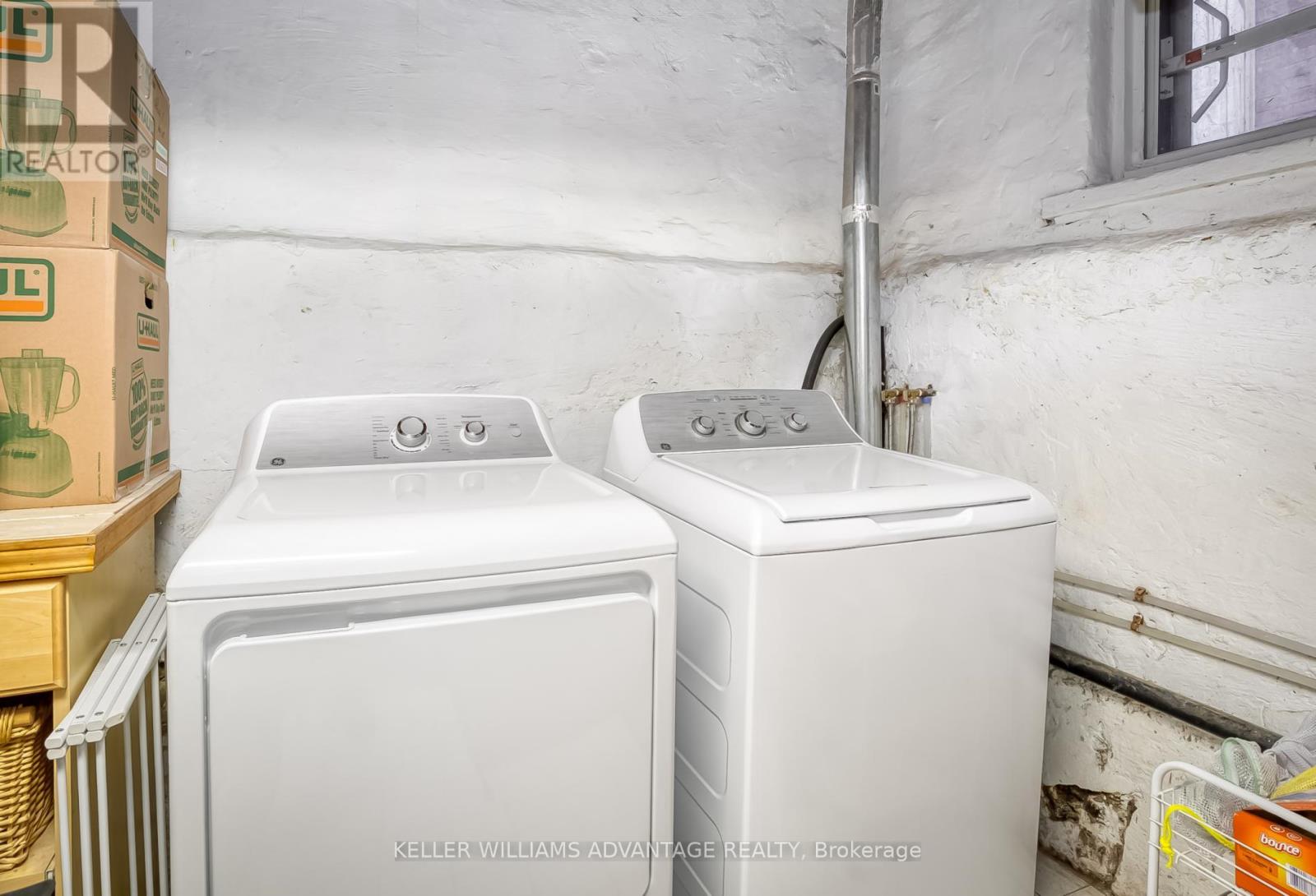 Lower - 146 Madison Avenue, Toronto, Ontario  M5R 2S5 - Photo 19 - C13049800