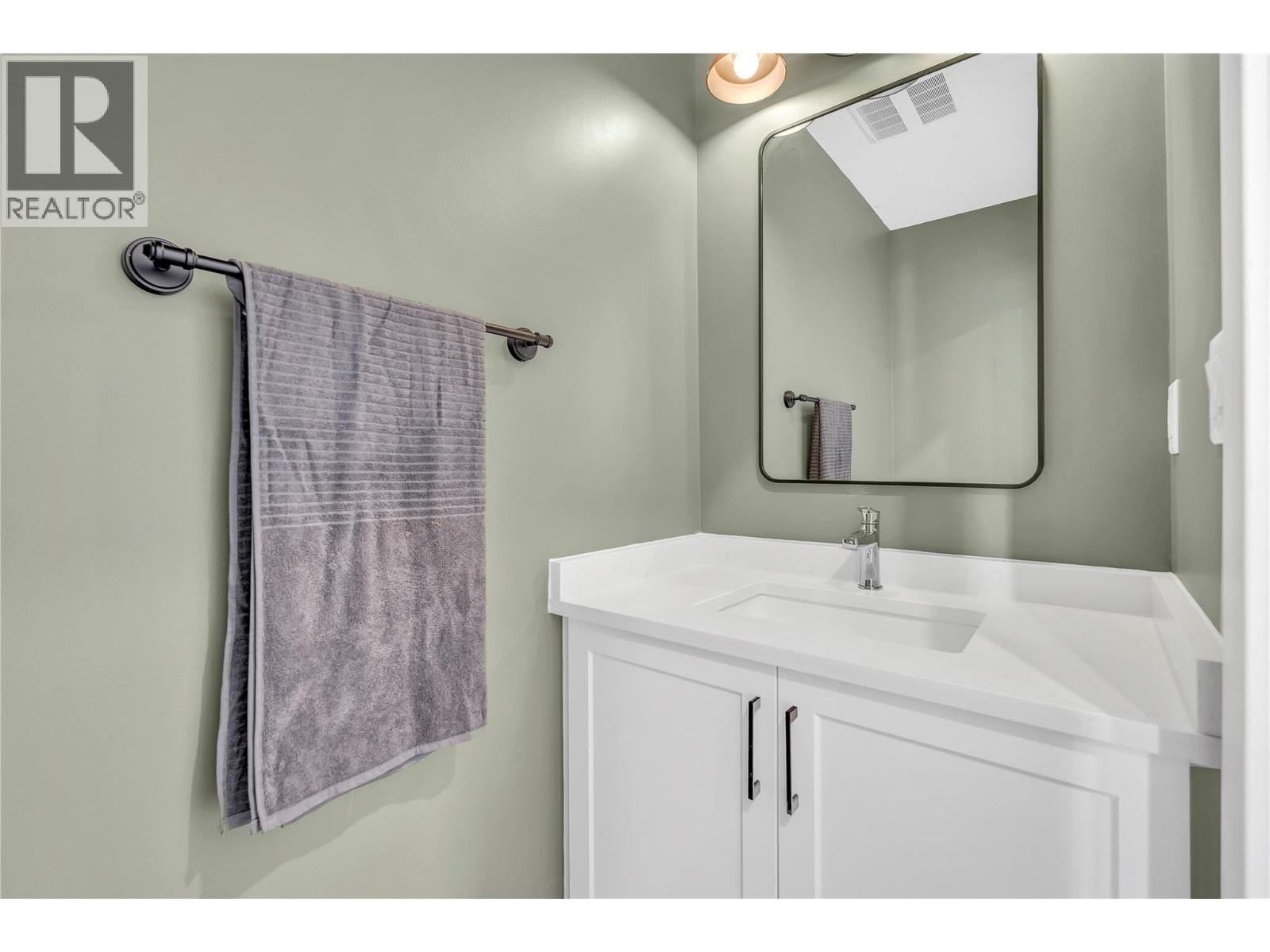 106 Abbey Road, Princeton, British Columbia  V0X 1W0 - Photo 6 - 10379444