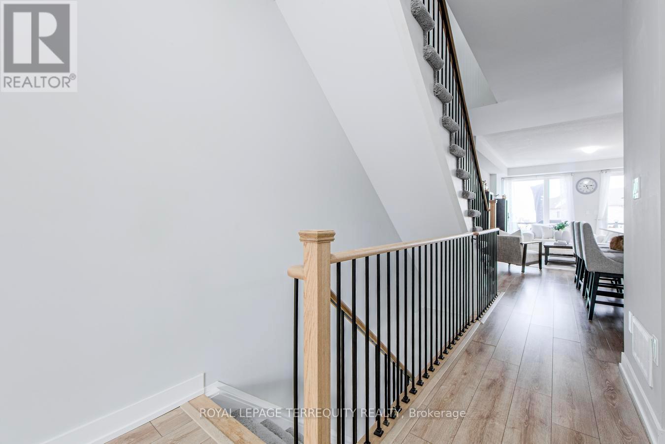 19 Assunta Lane, Clarington, Ontario  L1C 7H3 - Photo 10 - E13049632