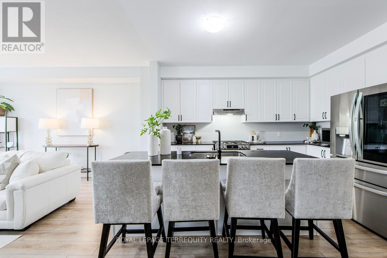 19 Assunta Lane, Clarington, Ontario  L1C 7H3 - Photo 12 - E13049632