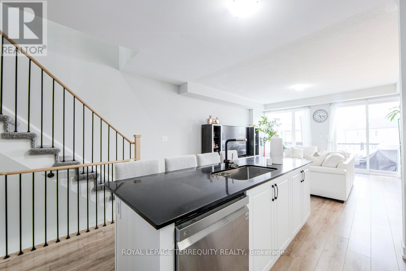 19 Assunta Lane, Clarington, Ontario  L1C 7H3 - Photo 16 - E13049632