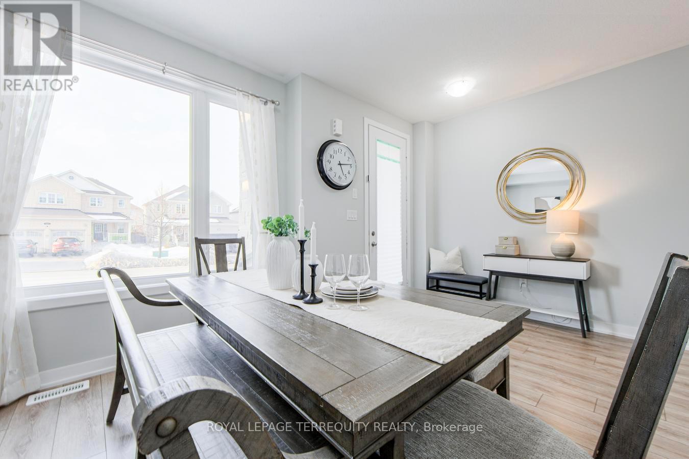 19 Assunta Lane, Clarington, Ontario  L1C 7H3 - Photo 8 - E13049632