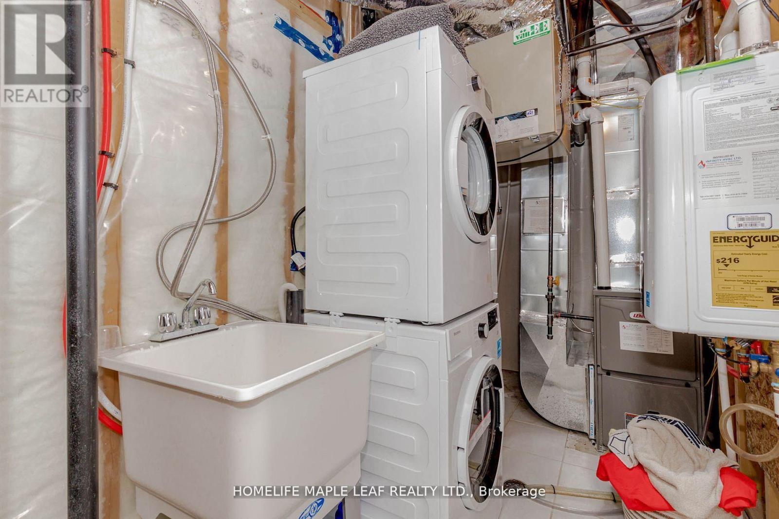 15 Bateson Street, Ajax, Ontario  L1S 7M3 - Photo 13 - E13049722