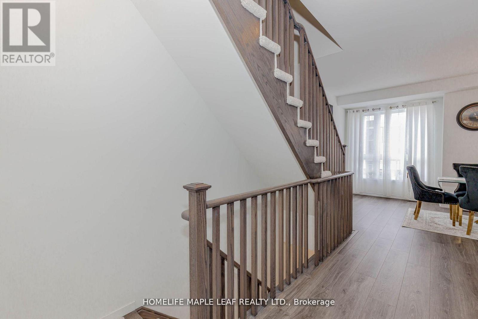 15 Bateson Street, Ajax, Ontario  L1S 7M3 - Photo 14 - E13049722