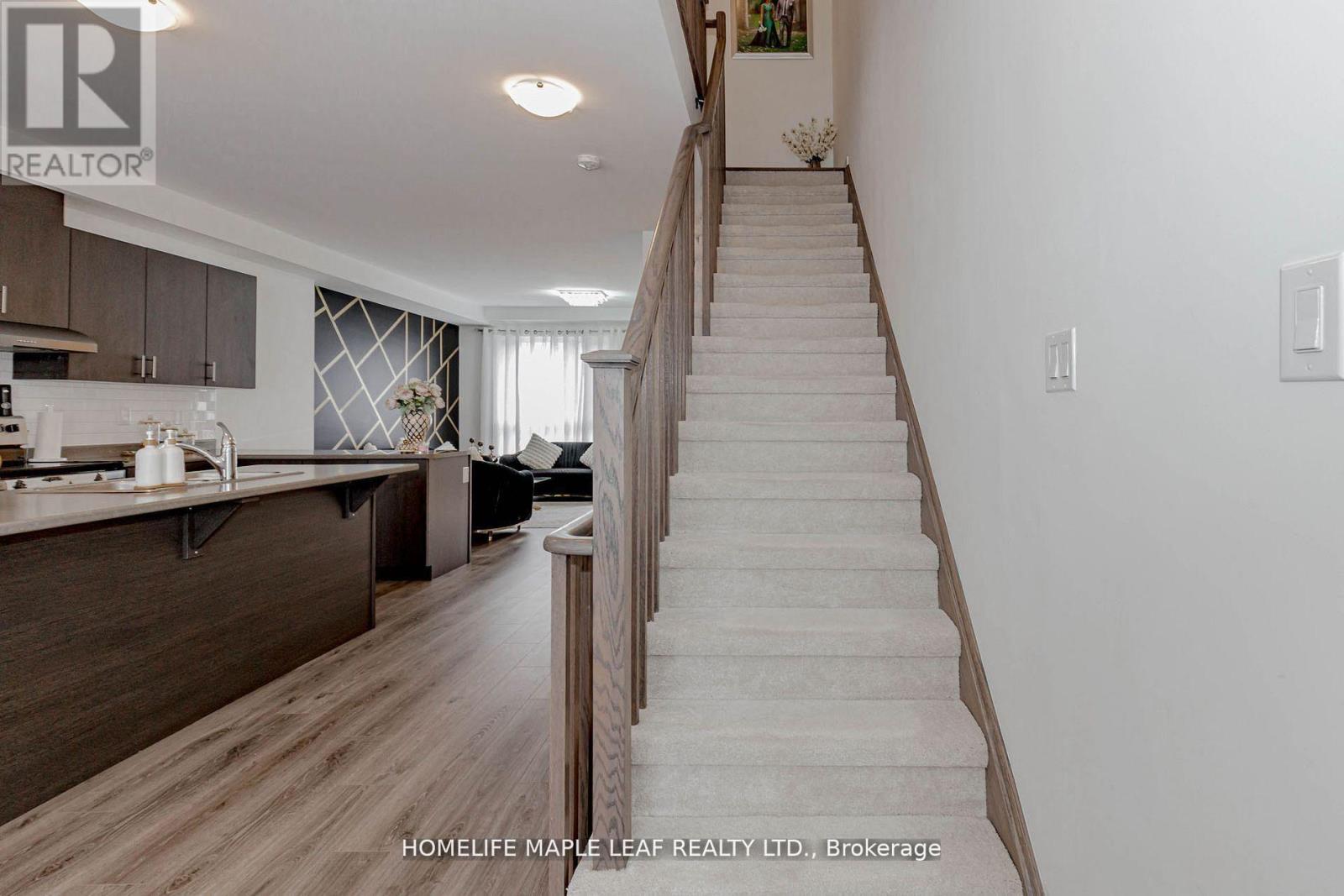 15 Bateson Street, Ajax, Ontario  L1S 7M3 - Photo 35 - E13049722