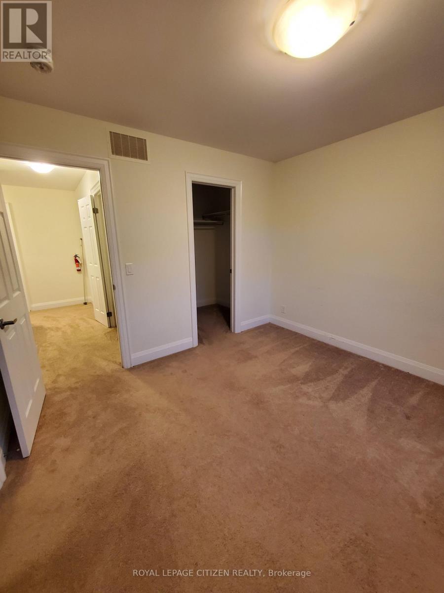 211 Symington Avenue, Oshawa, Ontario  L1L 0J8 - Photo 17 - E13049744