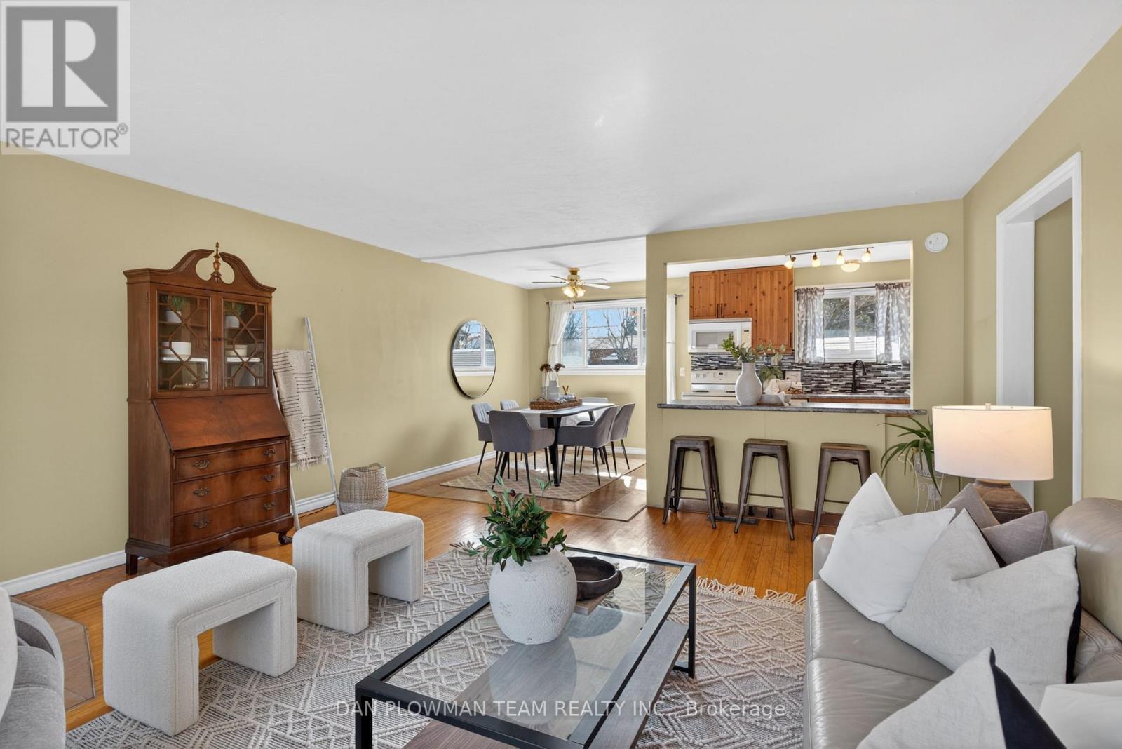 211 Liberty Street N, Clarington (Bowmanville), Ontario  L1C 2M6 - Photo 15 - E13049790