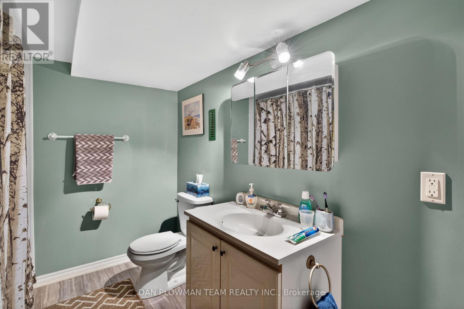 211 Liberty Street N, Clarington (Bowmanville), Ontario  L1C 2M6 - Photo 41 - E13049790