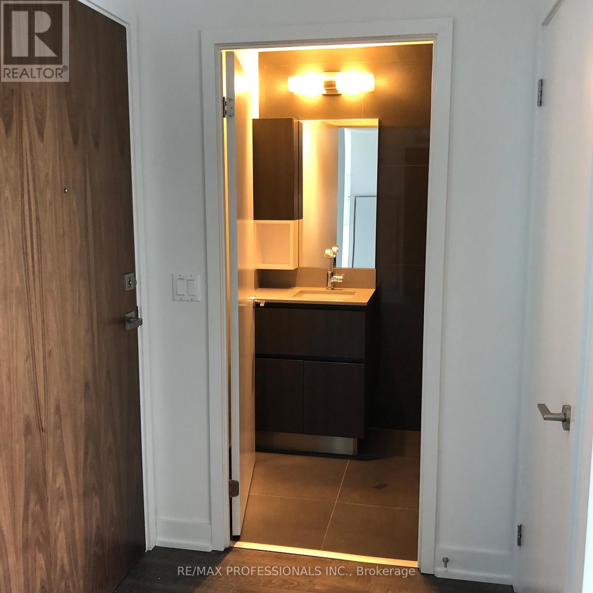 705 - 15 Baseball Place, Toronto, Ontario  M4M 0E6 - Photo 35 - E13049806