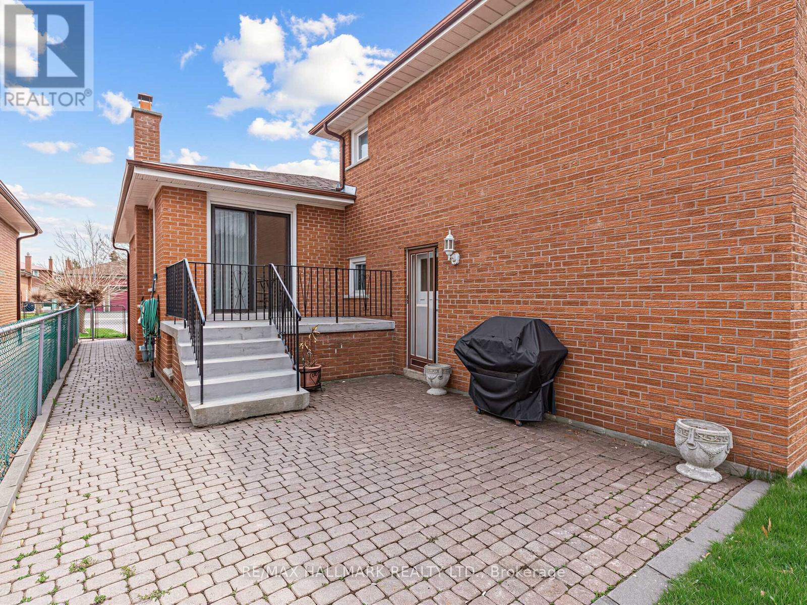51 Lambeth Square, Toronto, Ontario  M1W 3B3 - Photo 34 - E13049812