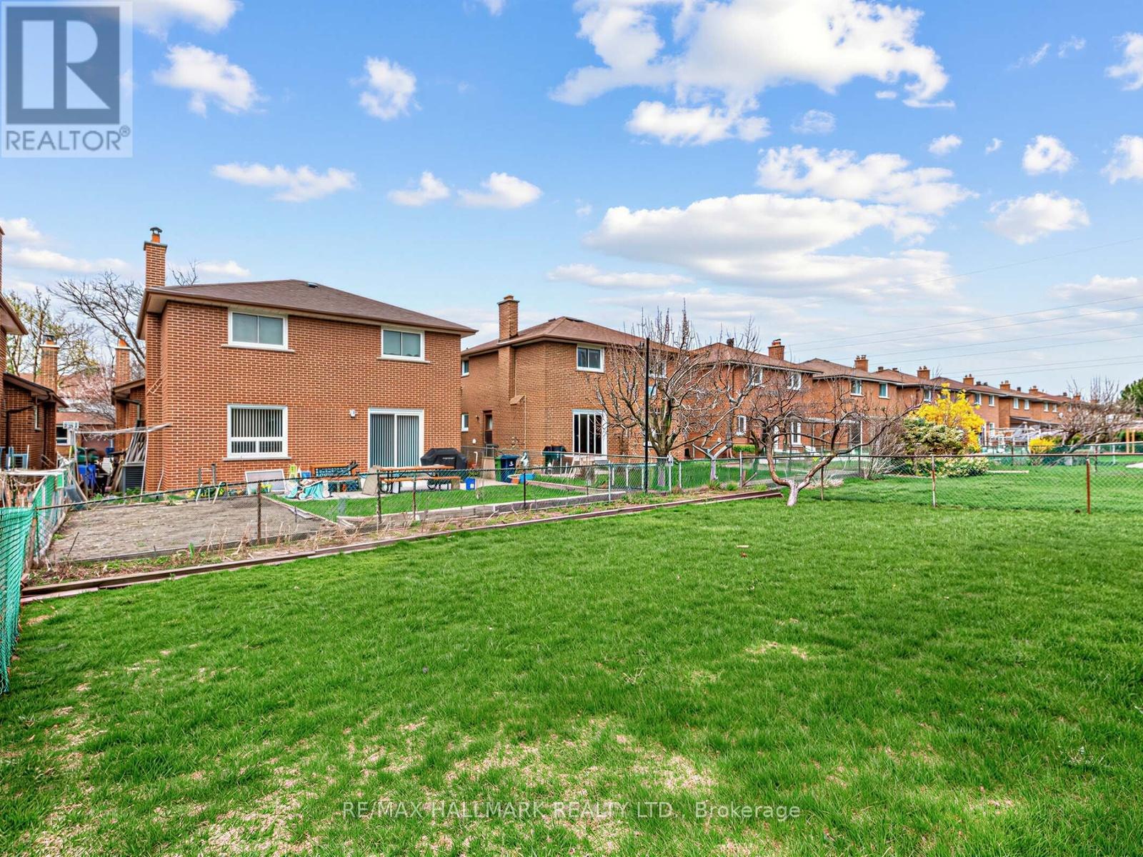 51 Lambeth Square, Toronto, Ontario  M1W 3B3 - Photo 36 - E13049812