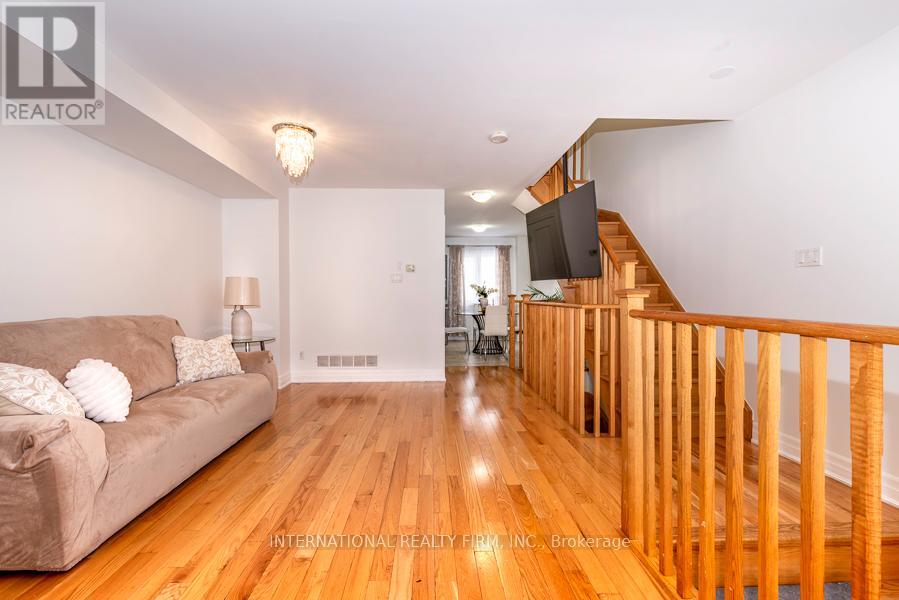 28 Camps Lane, Toronto, Ontario  M1E 0B2 - Photo 10 - E13038830