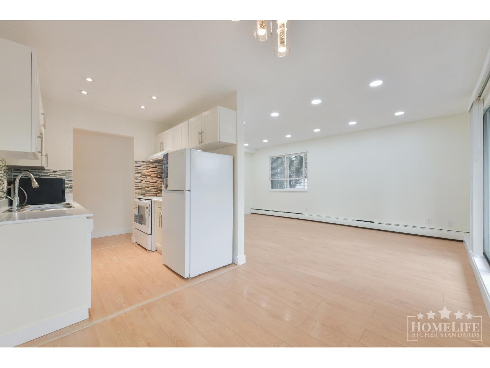 108 1444 Martin Street, White Rock, British Columbia  V4B 3W7 - Photo 10 - R3116230