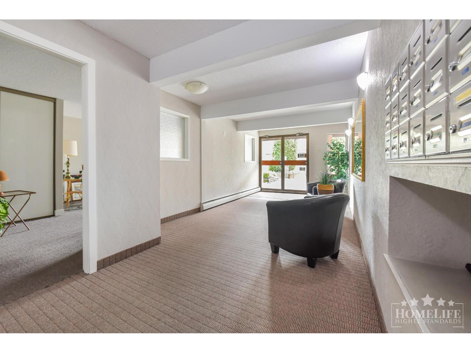 108 1444 Martin Street, White Rock, British Columbia  V4B 3W7 - Photo 3 - R3116230