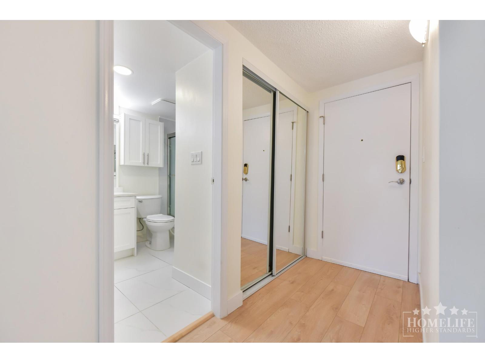 108 1444 Martin Street, White Rock, British Columbia  V4B 3W7 - Photo 4 - R3116230