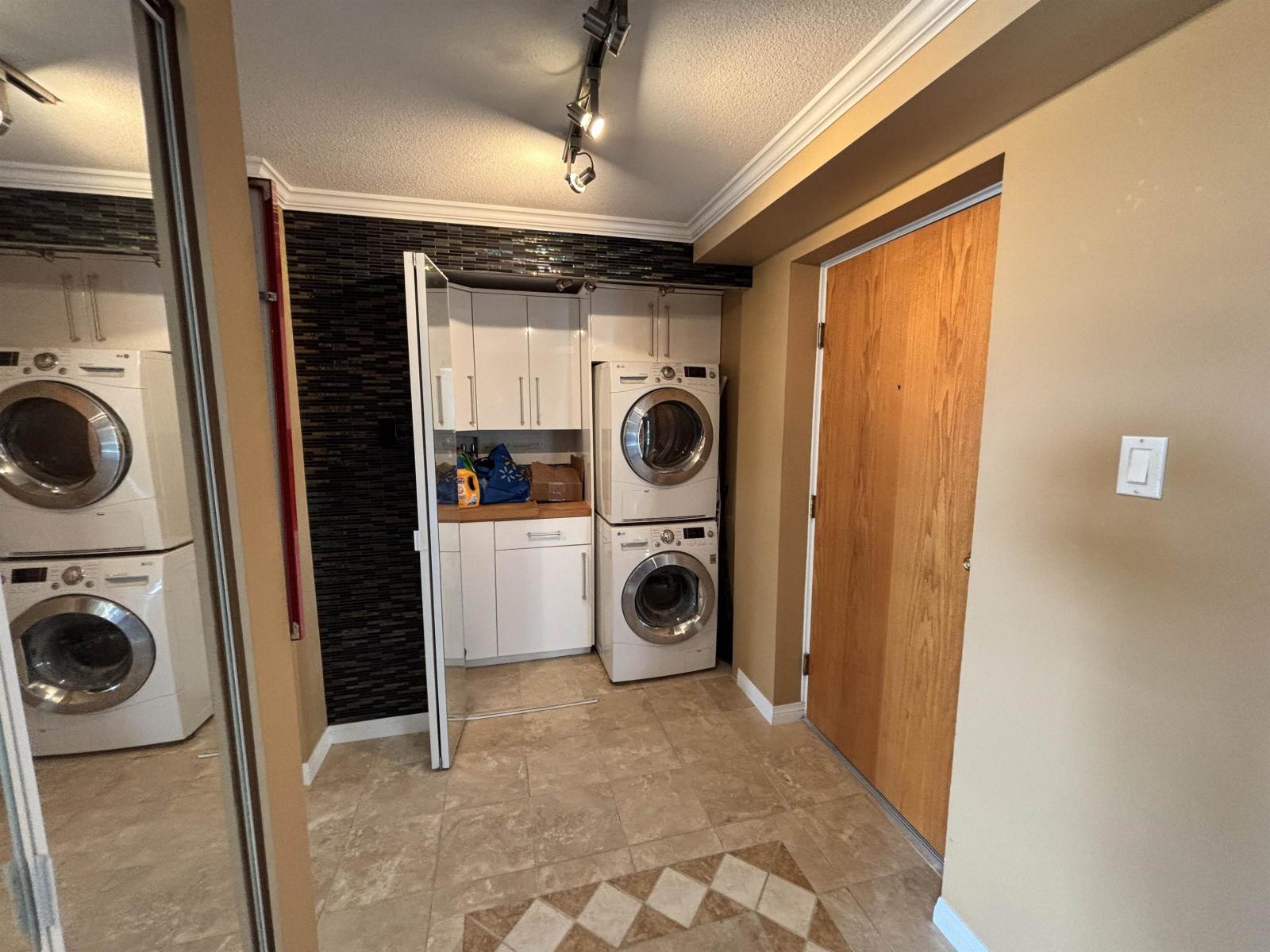 1904 14820 104 Avenue, Surrey, British Columbia  V3R 0V9 - Photo 9 - R3116219