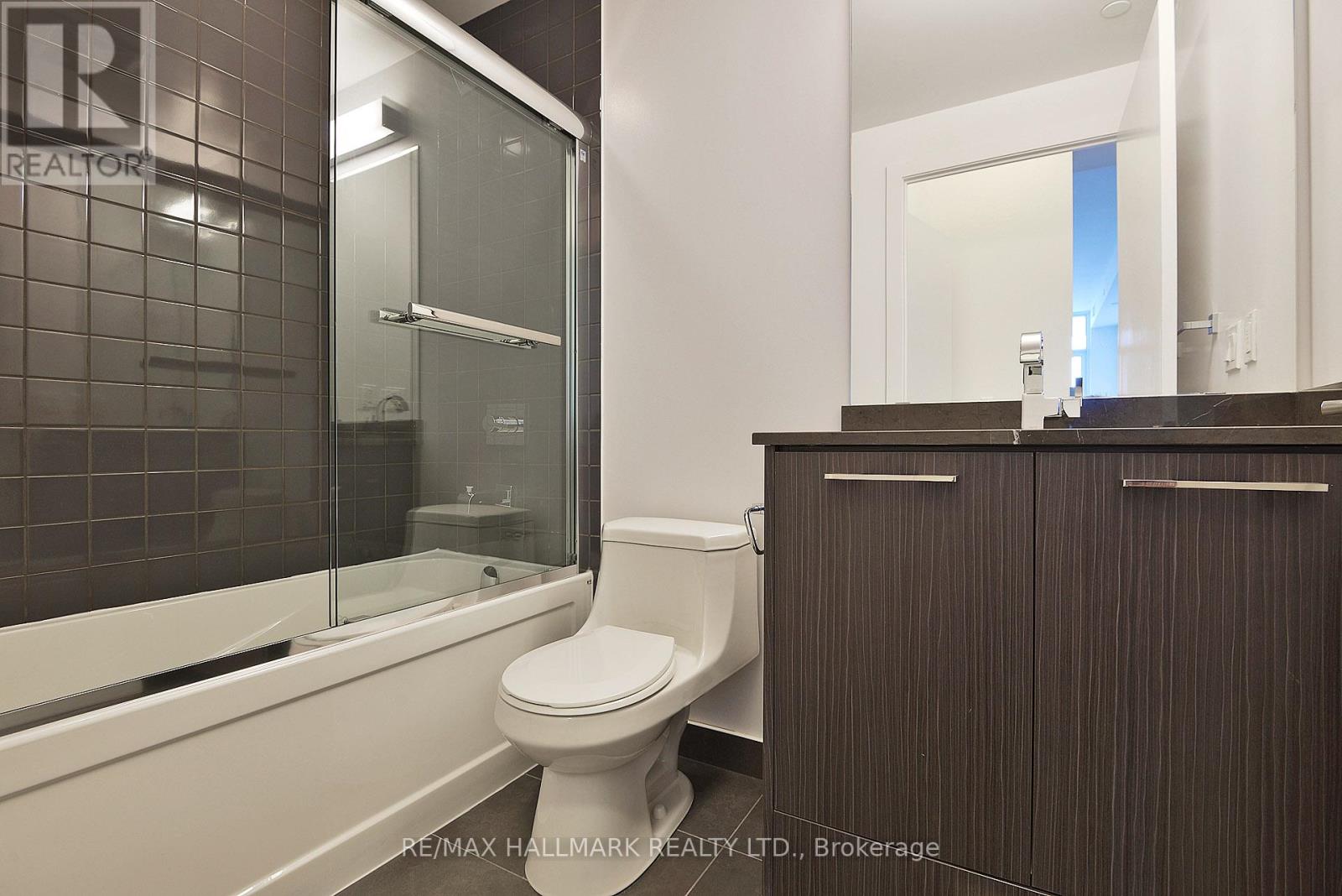 Ph01 - 9471 Yonge Street, Richmond Hill (Observatory), Ontario  L4C 0Z5 - Photo 16 - N13049630