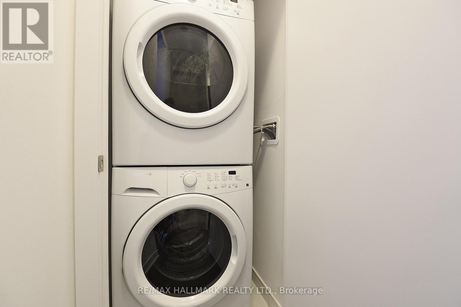 Ph01 - 9471 Yonge Street, Richmond Hill (Observatory), Ontario  L4C 0Z5 - Photo 21 - N13049630