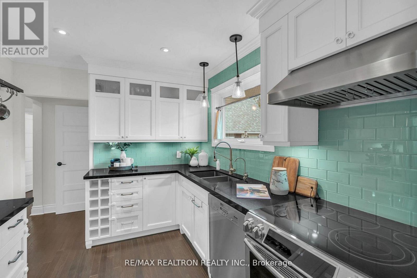 1785 Mount Albert Road, East Gwillimbury, Ontario  L0G 1V0 - Photo 8 - N13049666