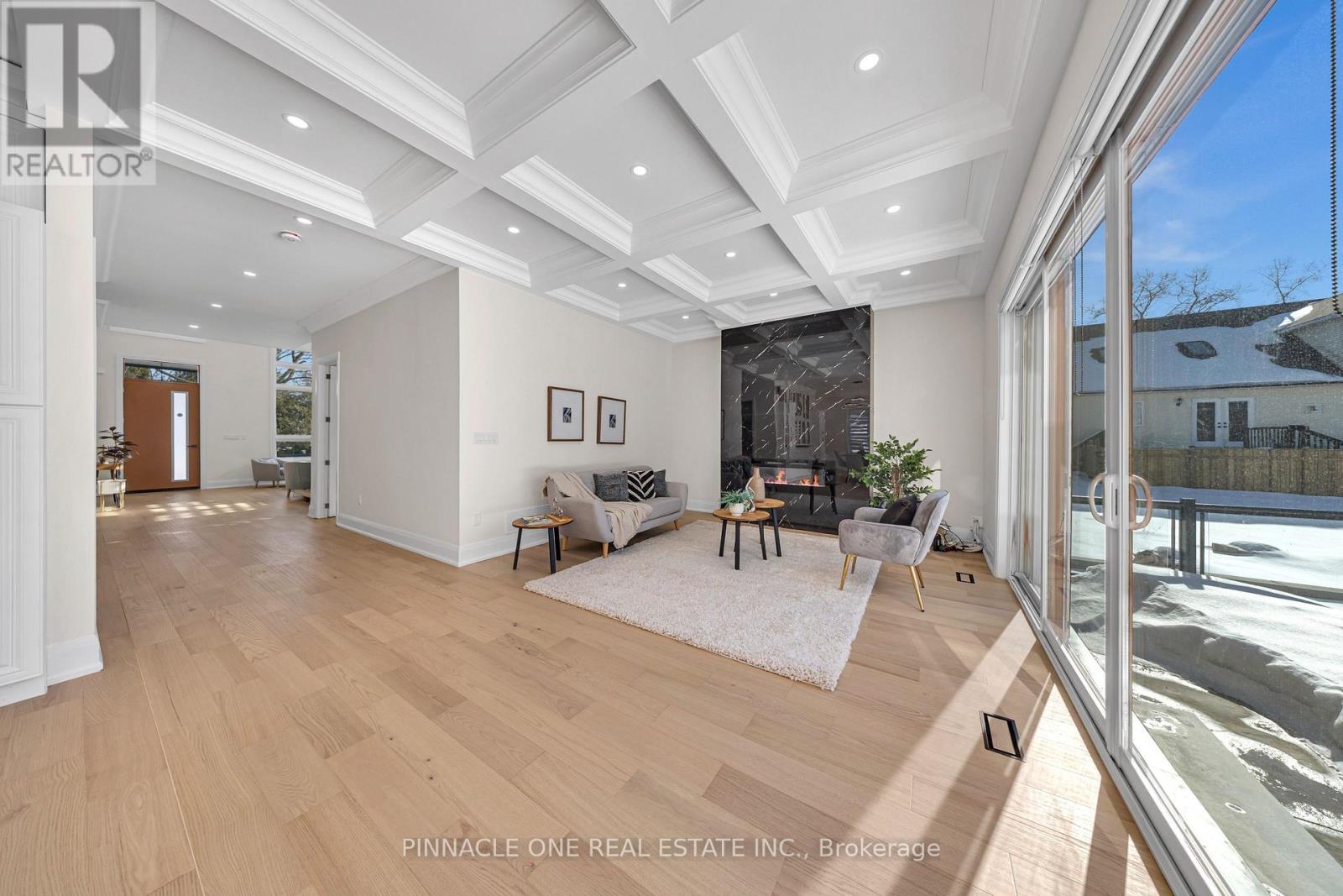 992 Little Cedar Avenue, Innisfil, Ontario  L0L 1W0 - Photo 18 - N13049696