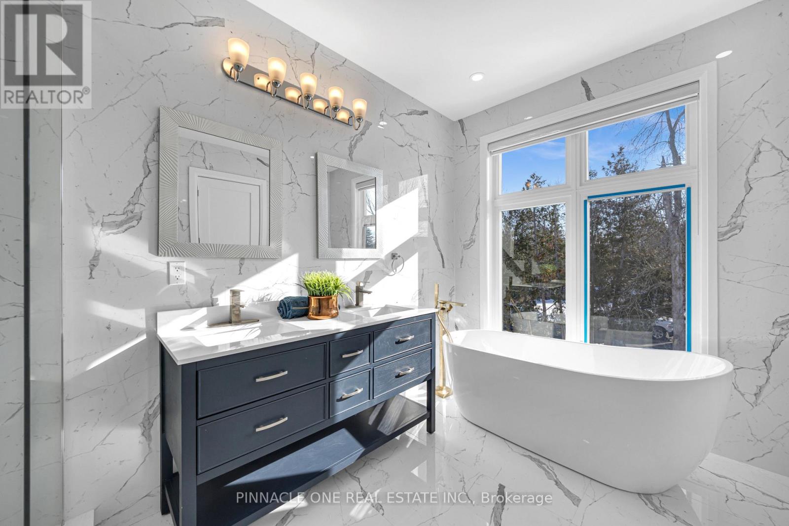 992 Little Cedar Avenue, Innisfil, Ontario  L0L 1W0 - Photo 38 - N13049696