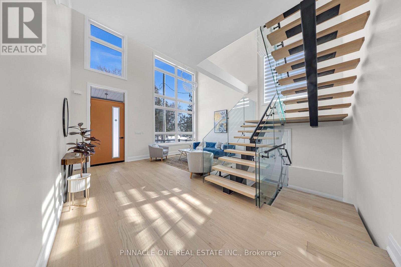 992 Little Cedar Avenue, Innisfil, Ontario  L0L 1W0 - Photo 5 - N13049696